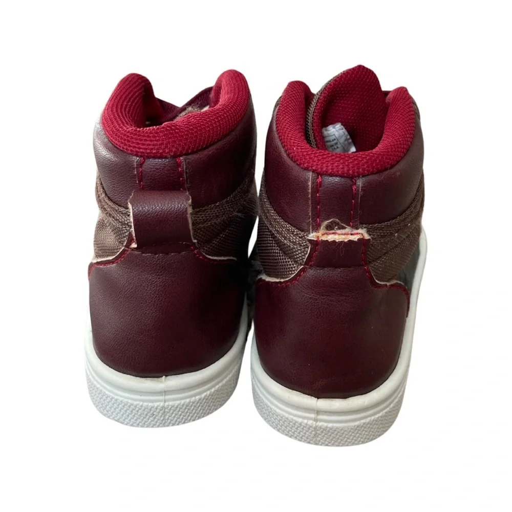 Oomphies boys shoes 7C